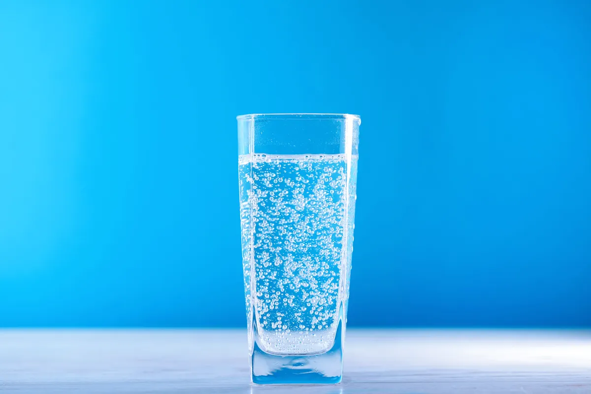 Buz gibi gazlı içecek